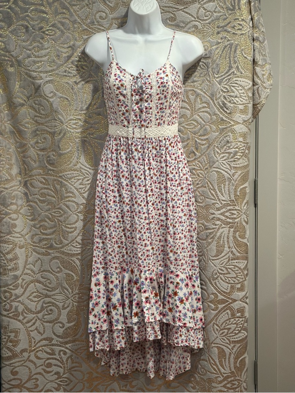 🌸 Feminine Floral Summer Dress | XS | Flowy | Lace Detail